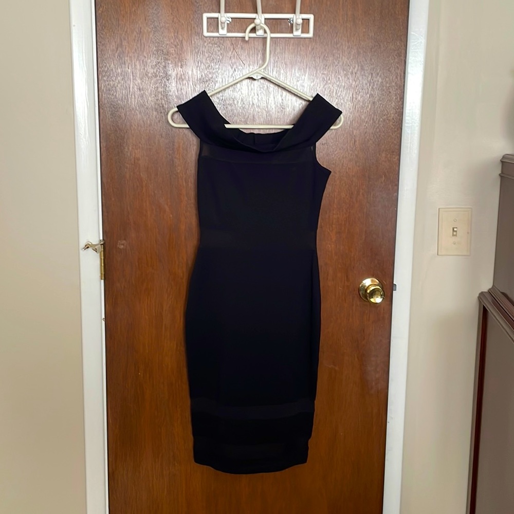 Black bodycon dress